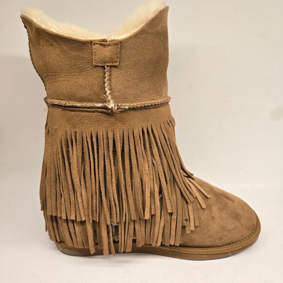 RJ's Fuzzies Suede Shearling Golden Tan Foldover-Top Fringed Cozy Boots, Size 10 - Picture 2 of 13